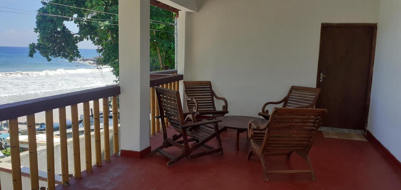 Kiralawella Beach Inn Matara Exterior foto